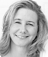 Lori Young Bio Picture